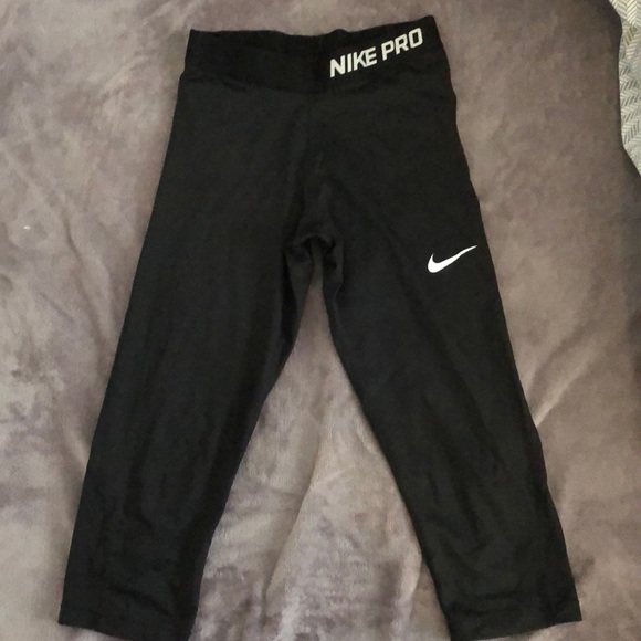 Nike pro black crop leggings size girls large - Picture 1 of 5